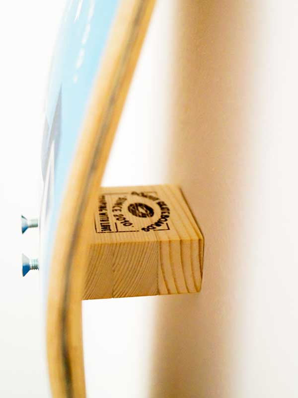 snowboard Supporto da parete in bambù sostenibile con kit di montaggio 600 g wakeboard CRID® longboard per appendere qualsiasi tavola come skateboard dimensioni 19,7 x 15,5 x 14,0 cm 